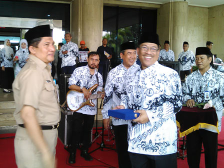 Pencarian PGRI Pangkajene Dan Kepulauan - Persatuan Guru Republik Indonesia Cabang Pangkajene Dan Kepulauan